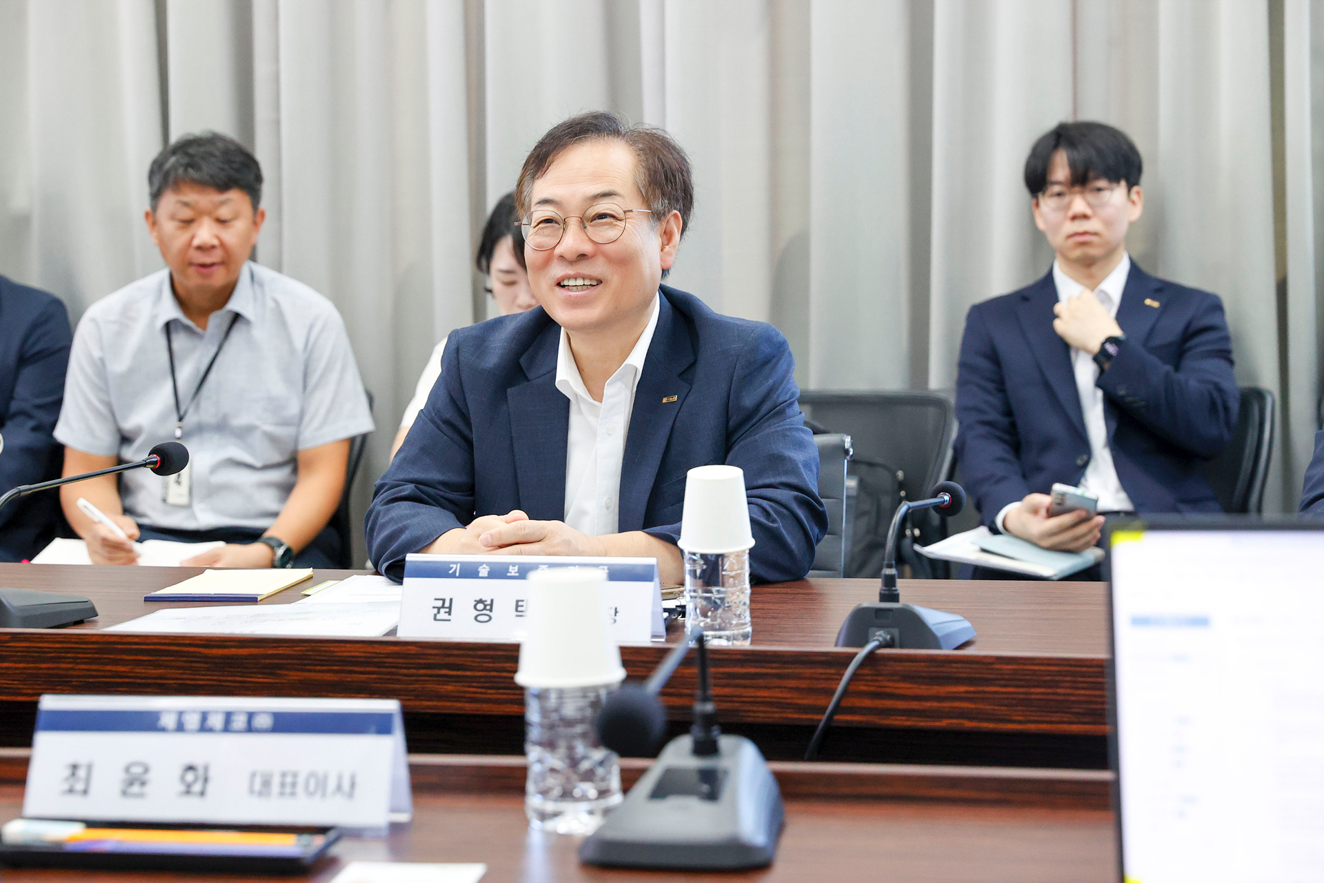 권형택 기보 이사장, 전력반도체 제조기업 방문해 규제애로 청취 회의 모두발언